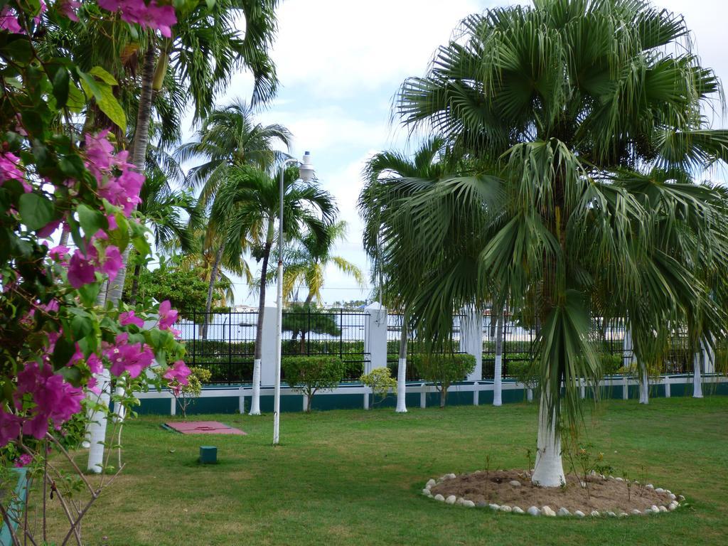Beach Studio 18 Ocho Rios Esterno foto
